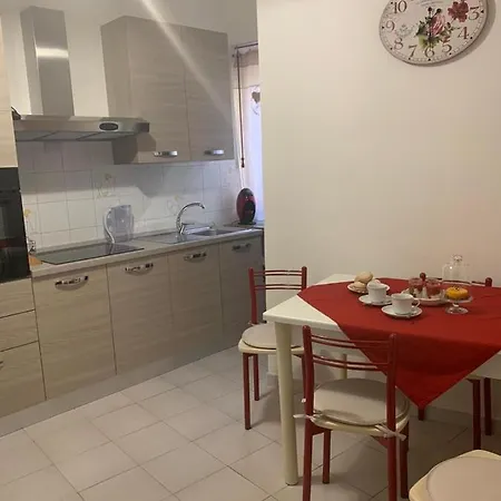 Апартаменты Laura's House