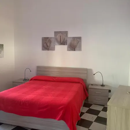 Laura's House